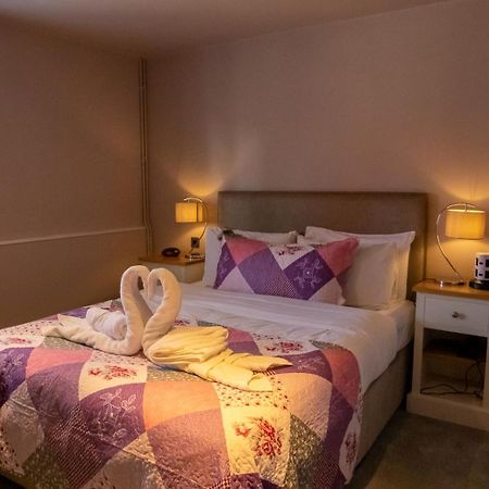 The Hare And Hounds Bed & Breakfast Fulbeck Exterior photo